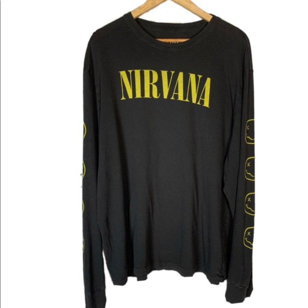 Sold - Nirvana 2017 Smiley Face Long Sleeve Men's T Shirt - Picture 4 of 7